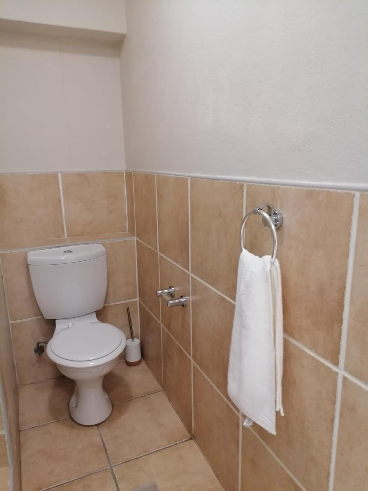 Emabheleni Executive Suites Westpoint Йоханнесбург Экстерьер фото